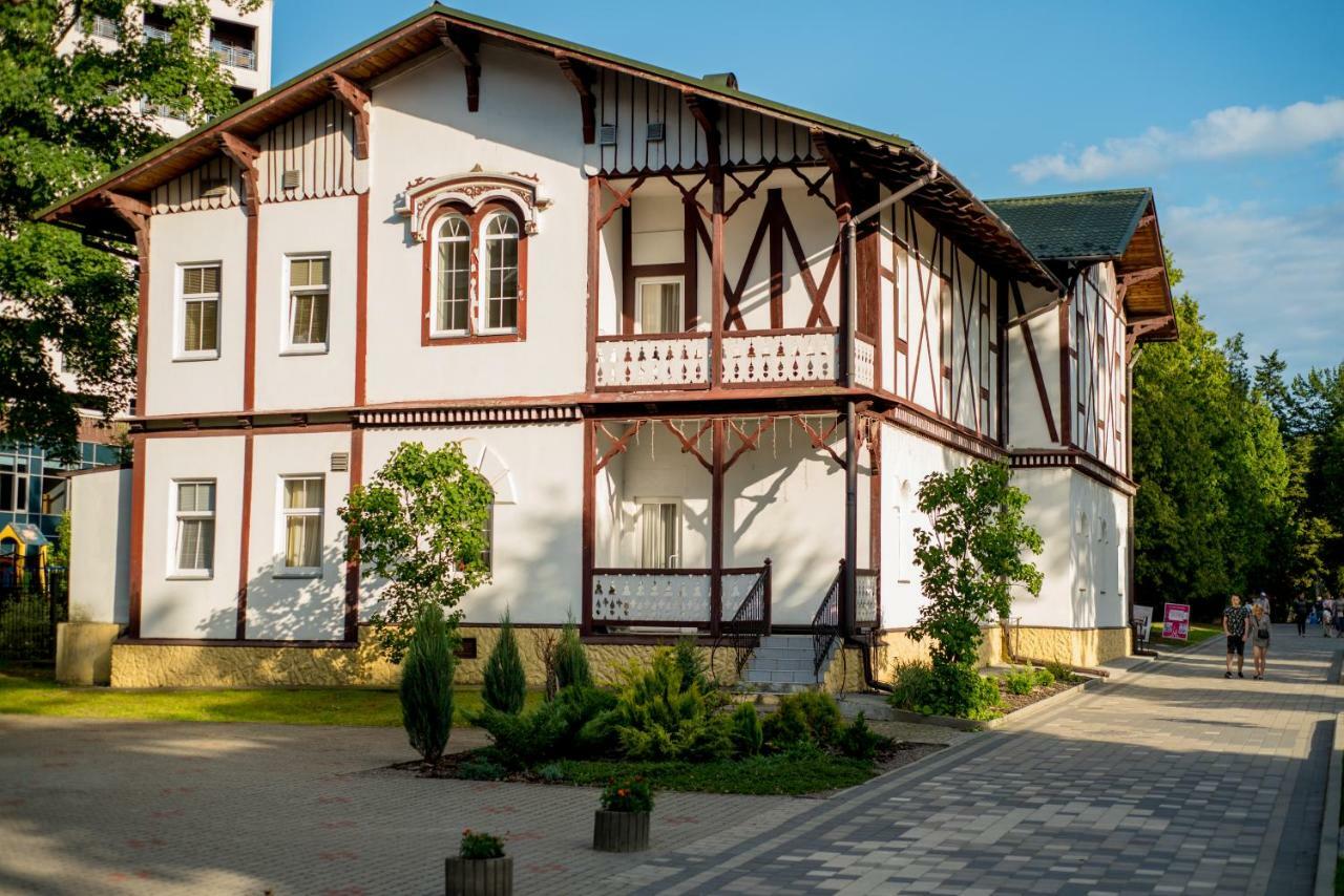 Villa Viktoriya Hotel 트루스카베츠 외부 사진