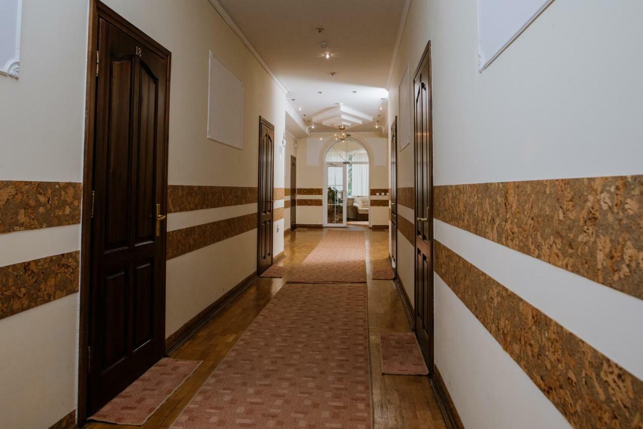 Villa Viktoriya Hotel 트루스카베츠 외부 사진